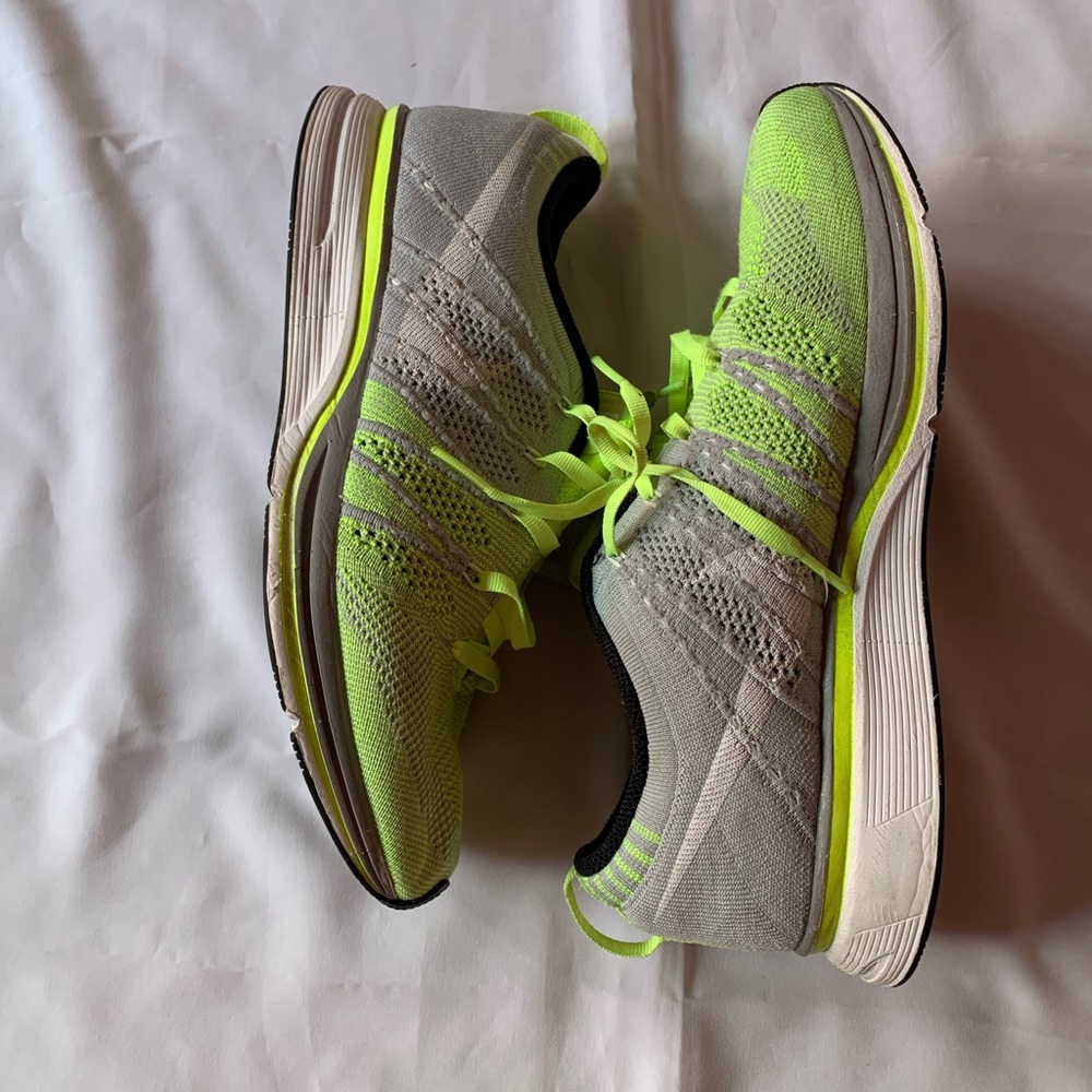 🏃 NIKE FLYKNIT TRAINER 🏃